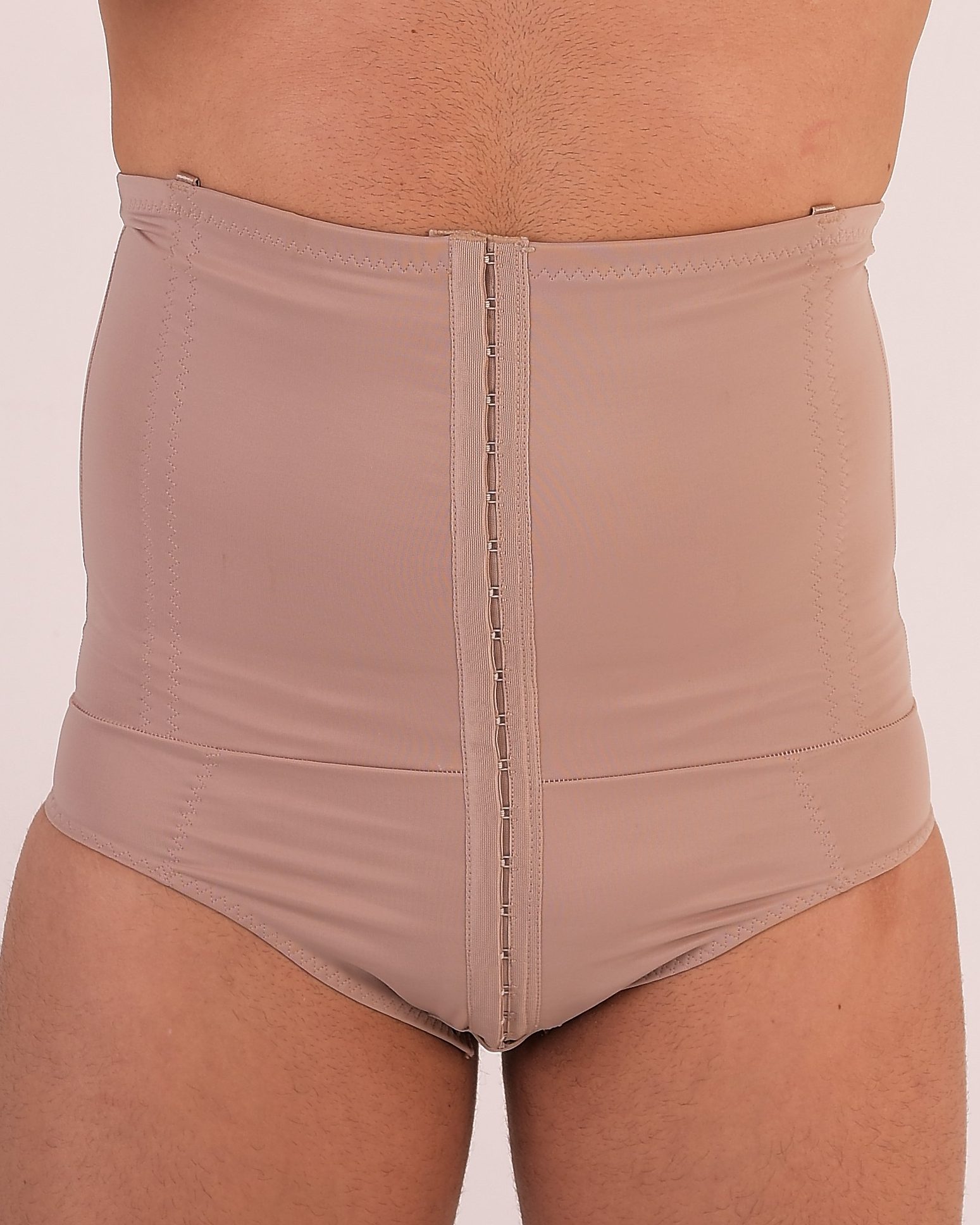 Modelador masculino aberto cavado